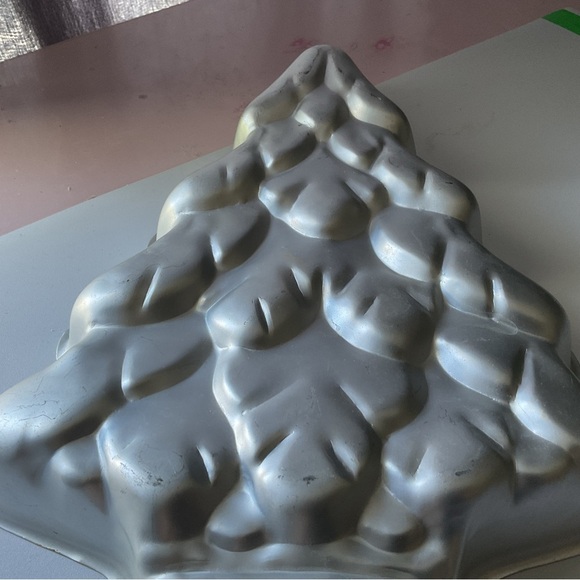 Vintage Wilton 1972 cake mold- use to make a fantastic cake or jello dessert- - Picture 3 of 7